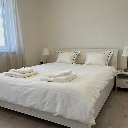 Elegant Escape Apartment I - City Centre Bratislava Ngoại thất bức ảnh