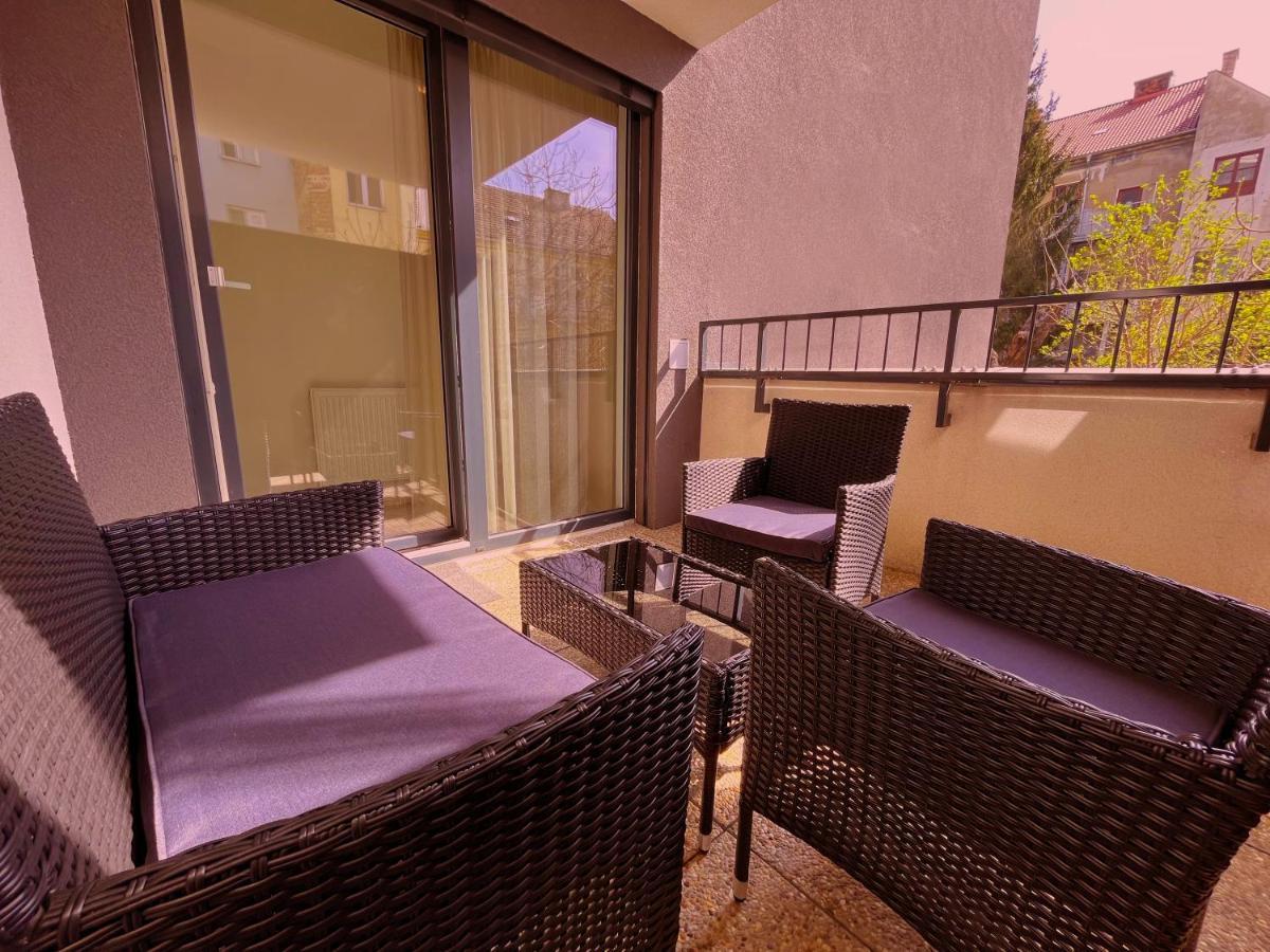 Elegant Escape Apartment I - City Centre Bratislava Ngoại thất bức ảnh
