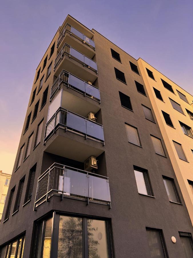 Elegant Escape Apartment I - City Centre Bratislava Ngoại thất bức ảnh