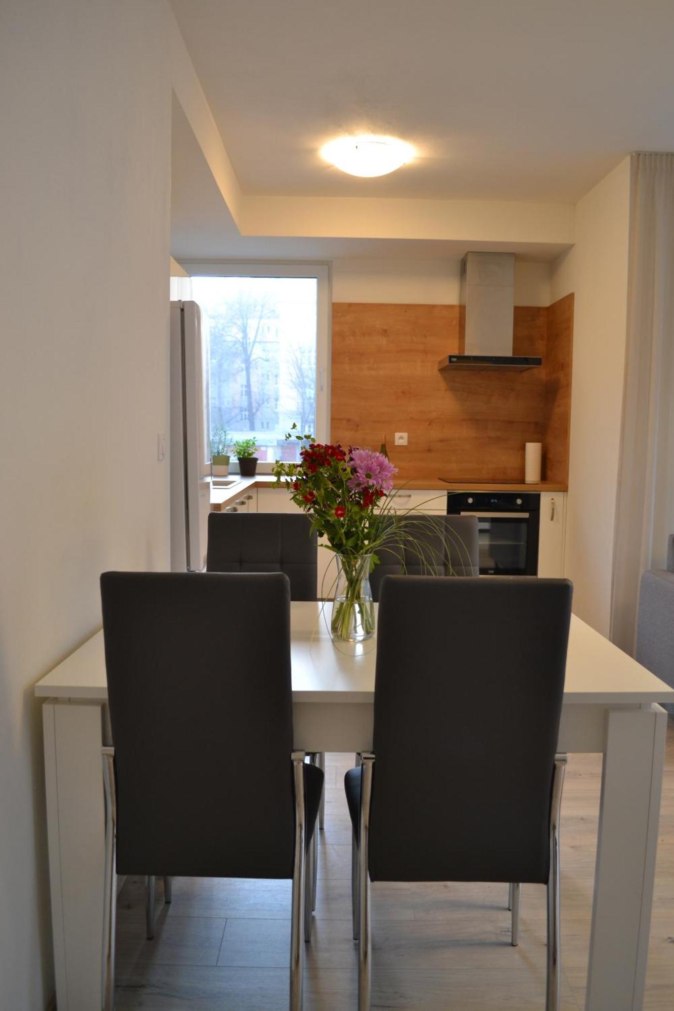 Elegant Escape Apartment I - City Centre Bratislava Ngoại thất bức ảnh